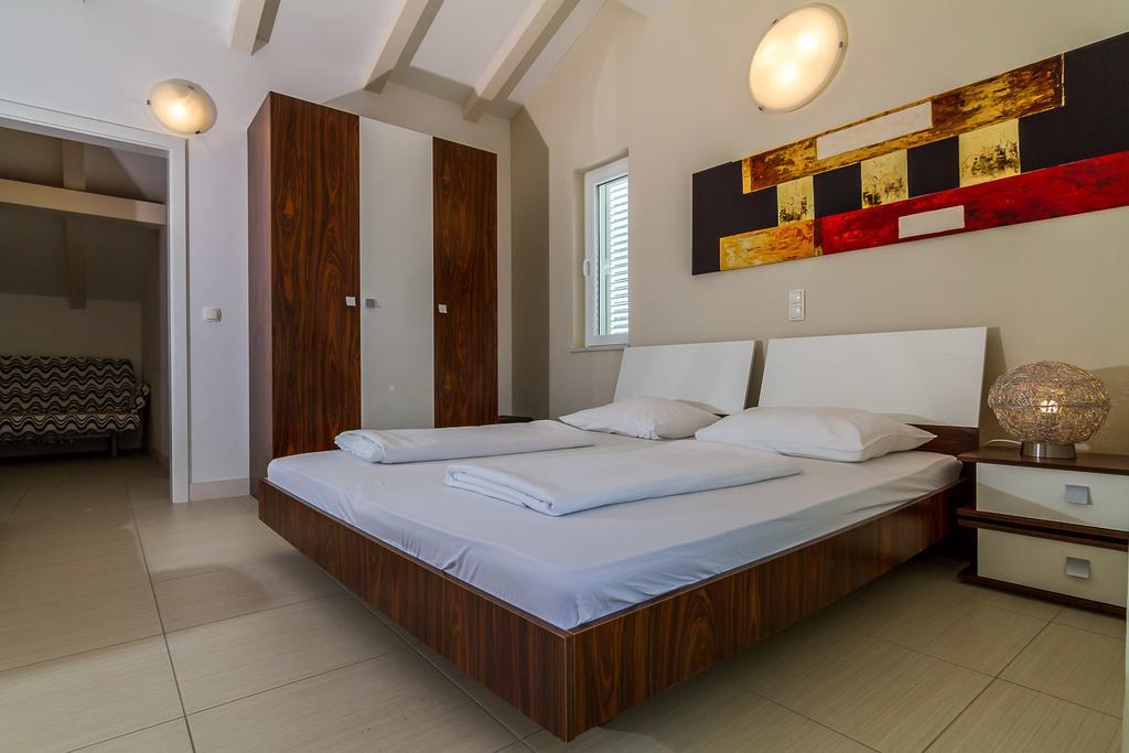 Apartments Marco Polo Banjol Room photo